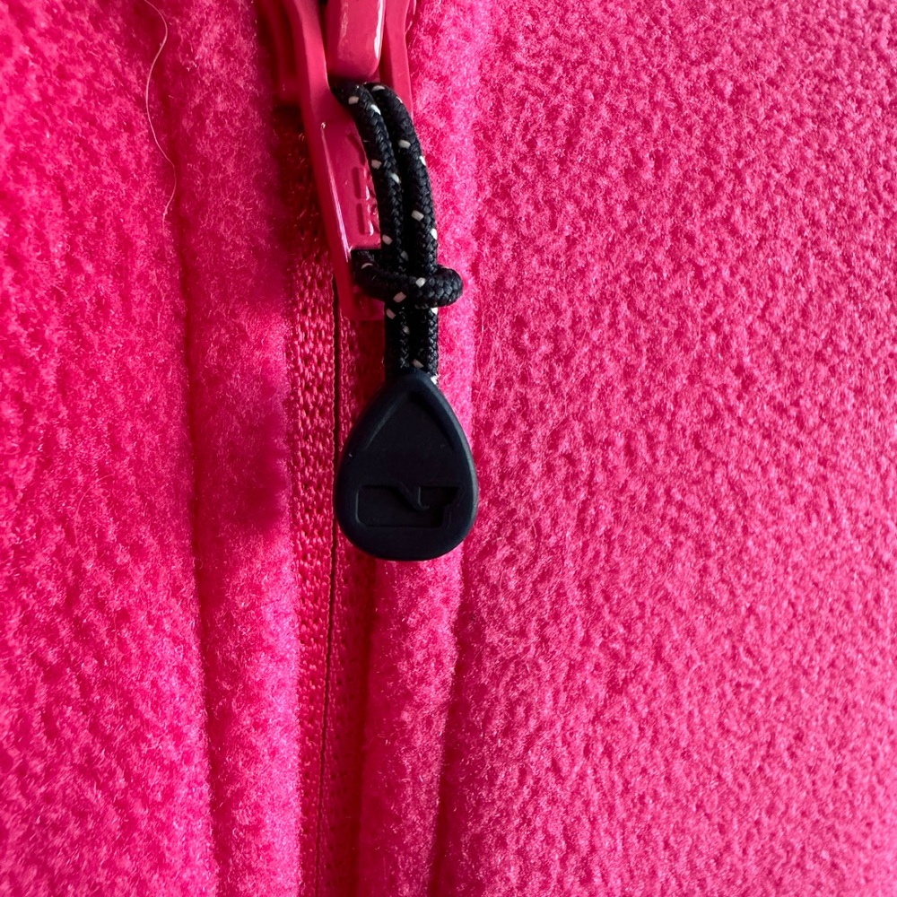Vineyard Vines bright pink preppy flattering fleece zip-up vest women’s size S. - Picture 8 of 14